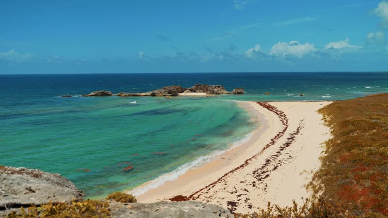 Handheld view of Dragon Cay off of Mudjin Harbor in Middle Caicos